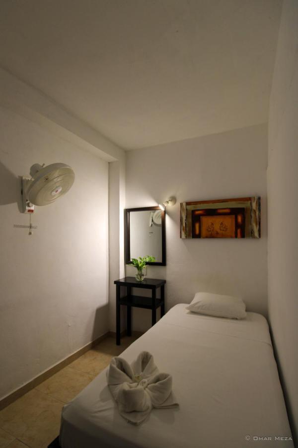 Hostal Gayser Valladolid  Eksteriør bilde