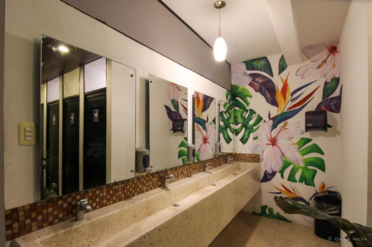 Hostal Gayser Valladolid  Eksteriør bilde