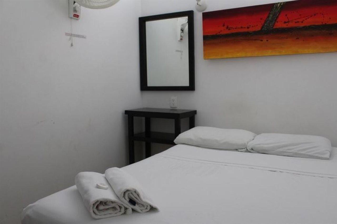 Hostal Gayser Valladolid  Eksteriør bilde